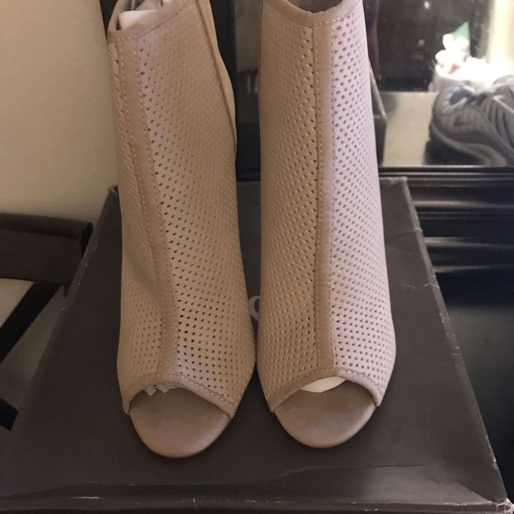 Women’s size 10 Peep Toe Wedges